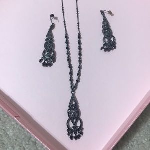 1928 Antique black stone necklace with earrings-NEW